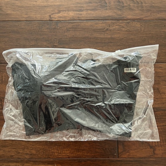 Woobilly Push Up Back Smooth Bras in nude and black 40B - Picture 9 of 10